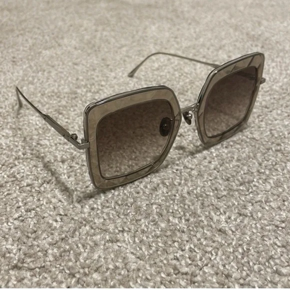 BRAND NEW🆕 💯Authentic- Bottega Veneta Oversized Squared Sunglasses - Picture 7 of 10